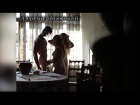 ❤️ Sex-Freunde laden einen riesigen Mann und einen Dreier mit ihm ein ☑ Porno vk bei porn de.serviporno.ru ☑